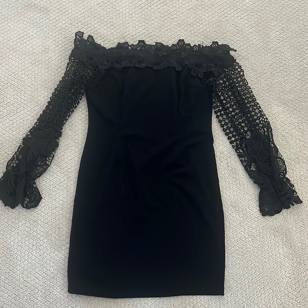 Soieblu dark navy lace sleeve strapless cocktail mini dress. Never been worn.